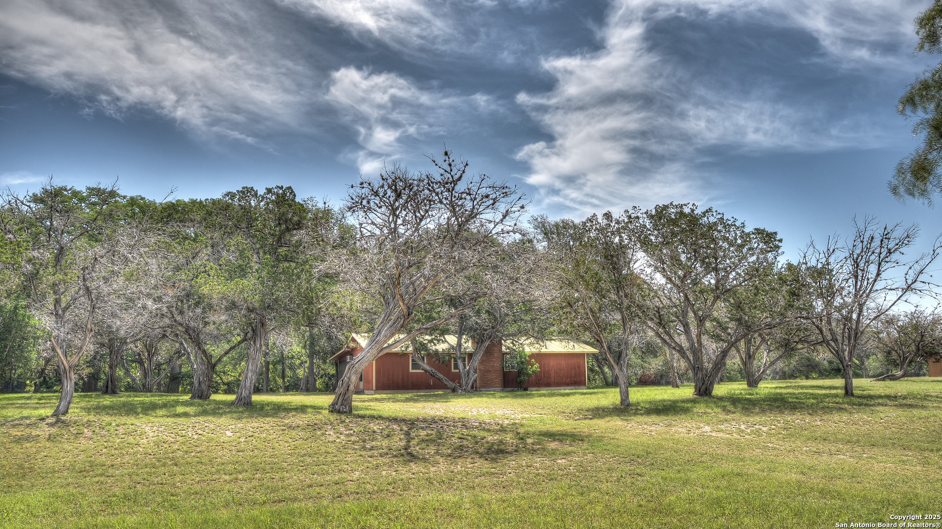 main property photo 35