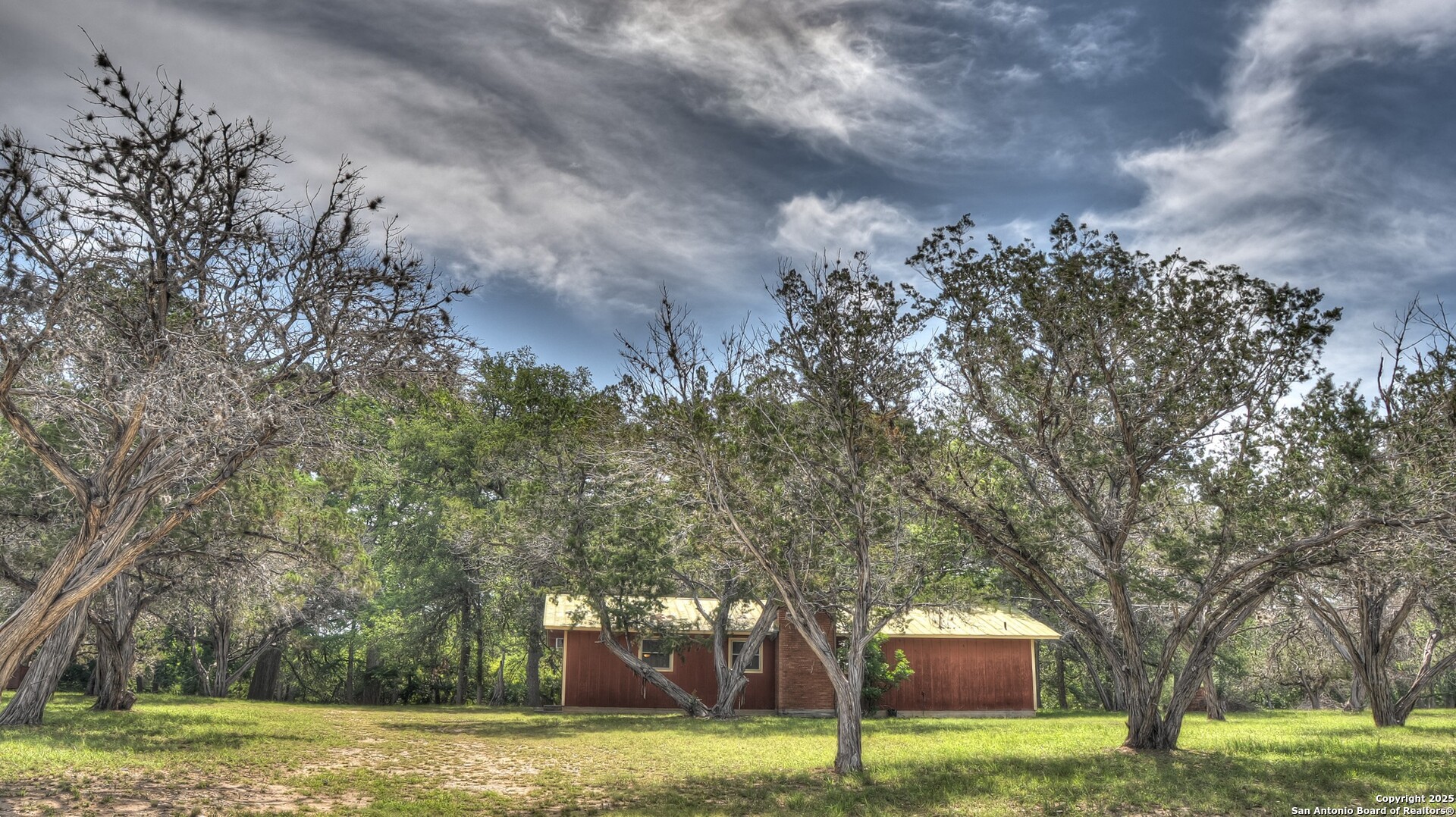 main property photo 36
