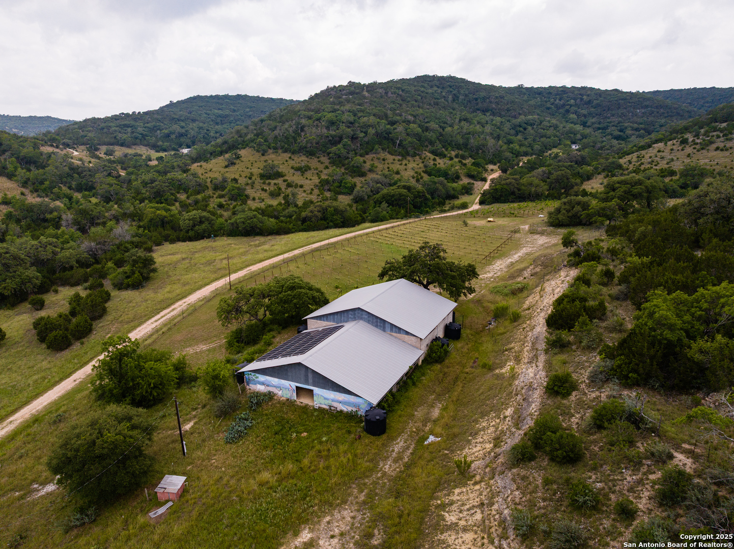 main property photo 12