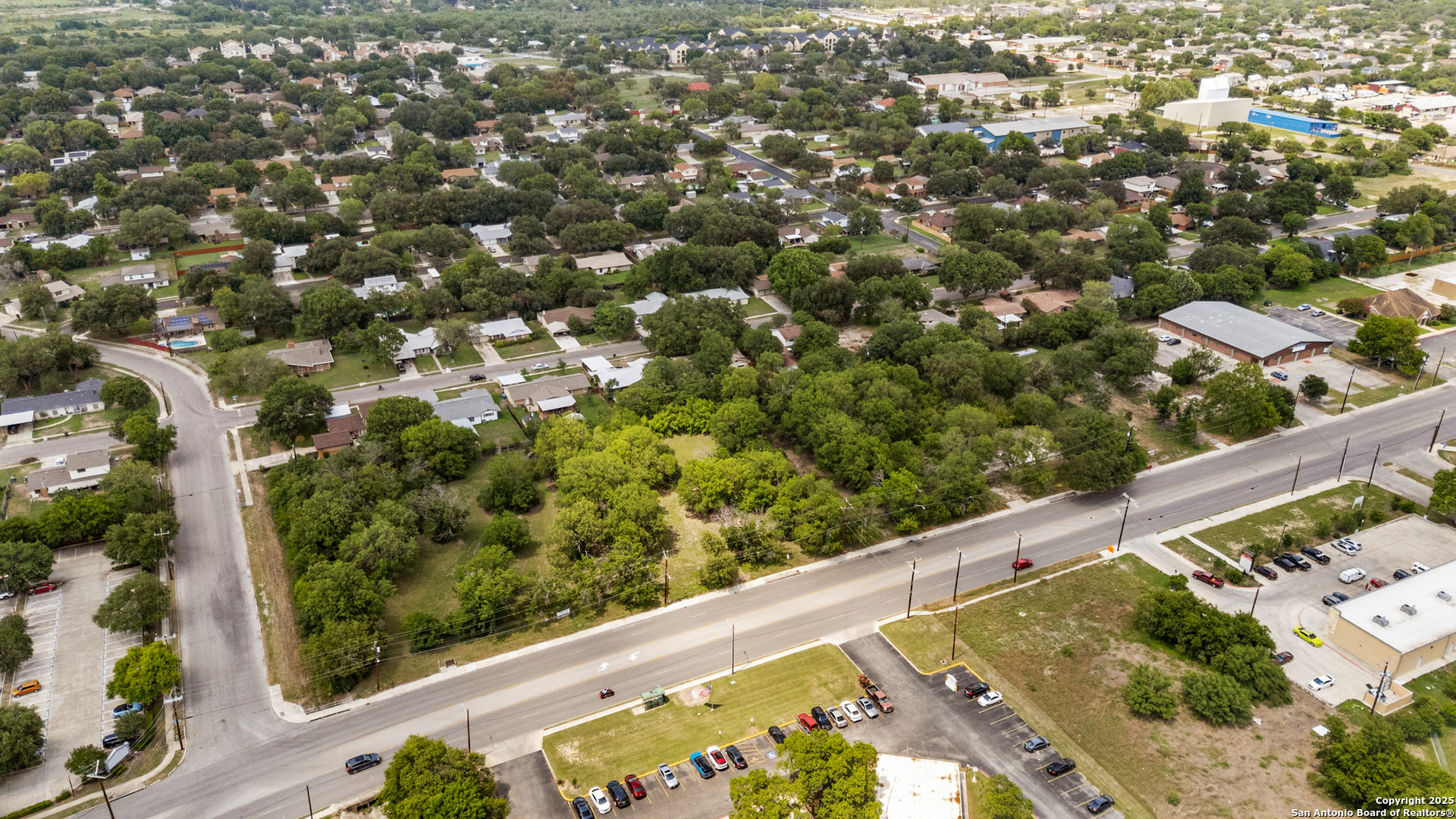 main property photo 3