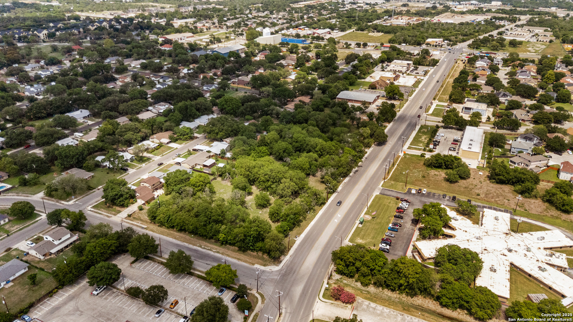 main property photo 4