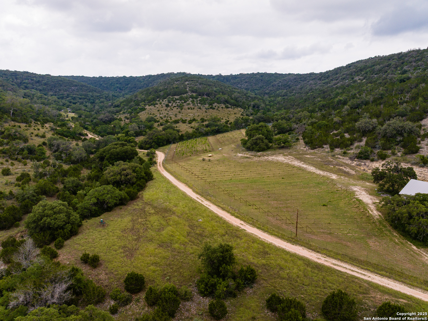 main property photo 8
