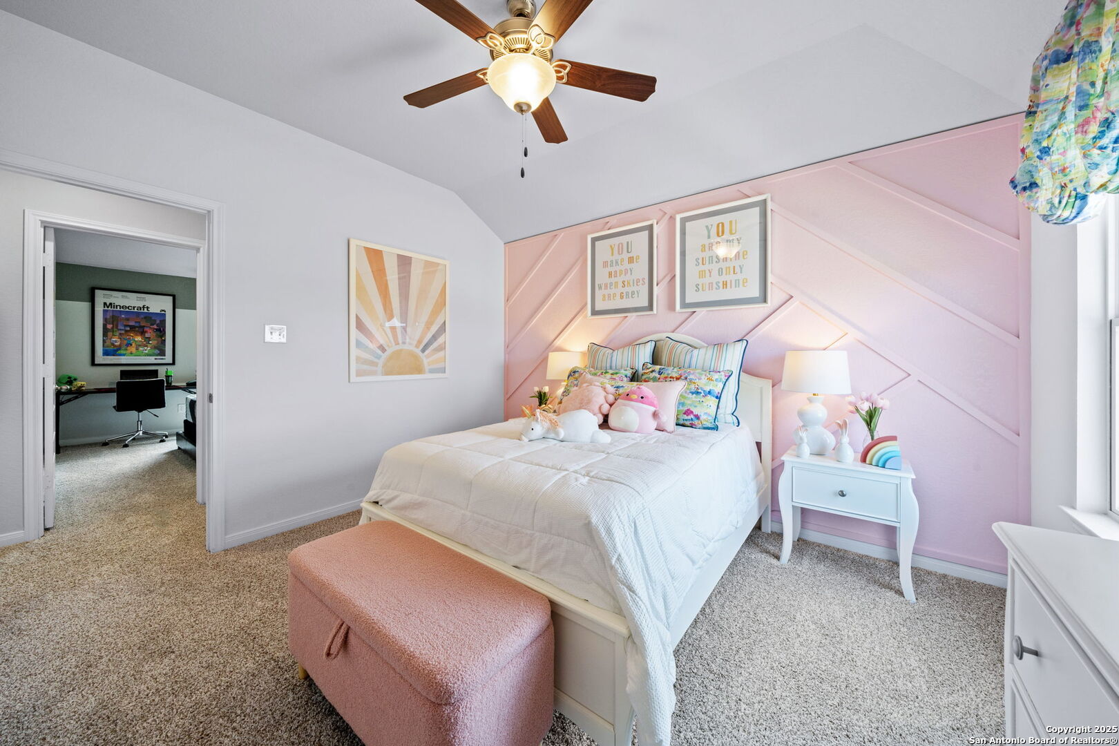 property viewer photo 15