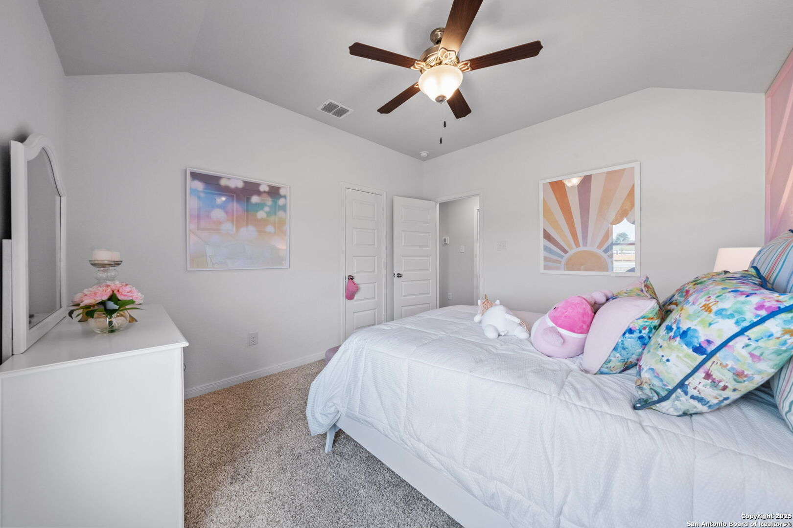 property viewer photo 16