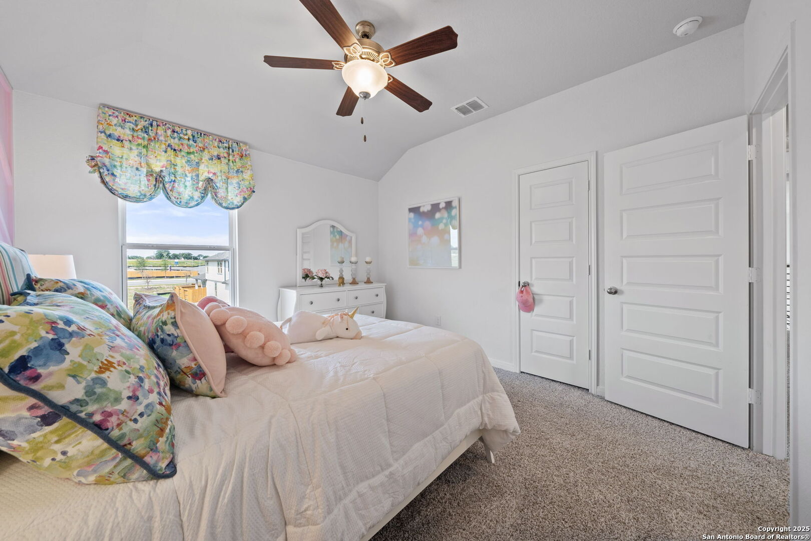 property viewer photo 17