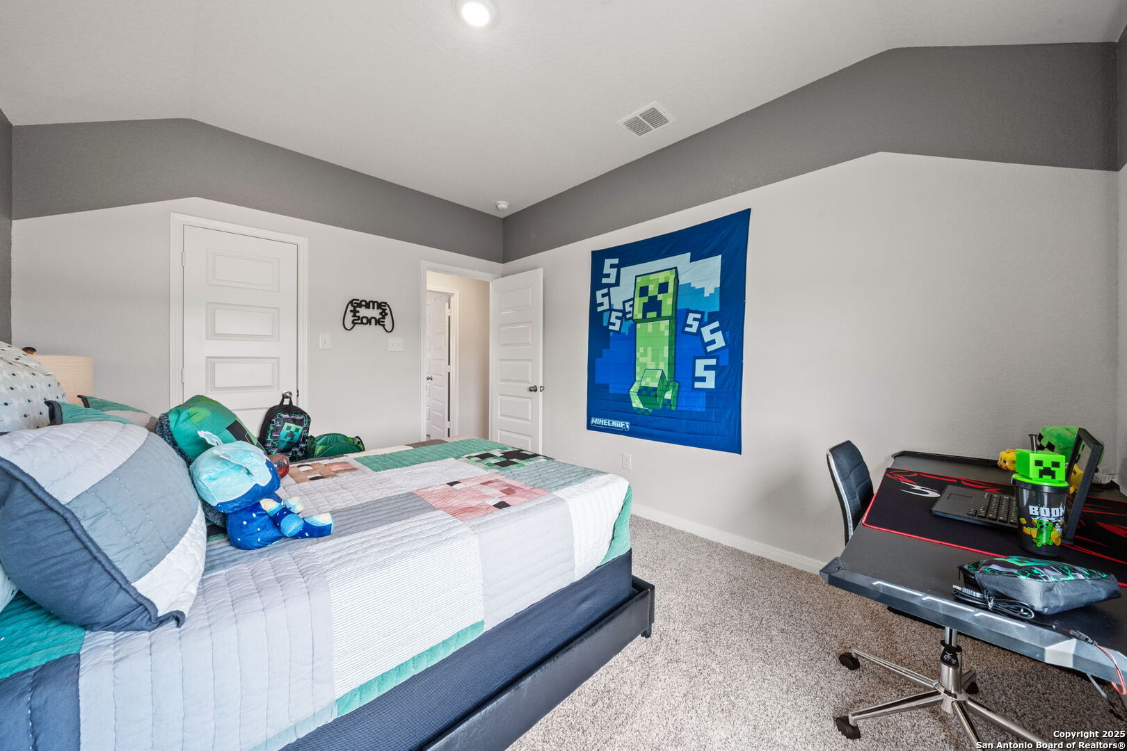 property viewer photo 20