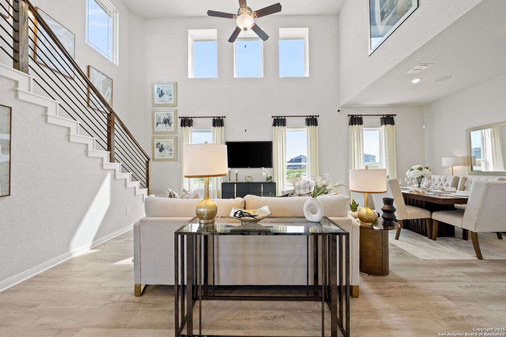 property viewer photo 30