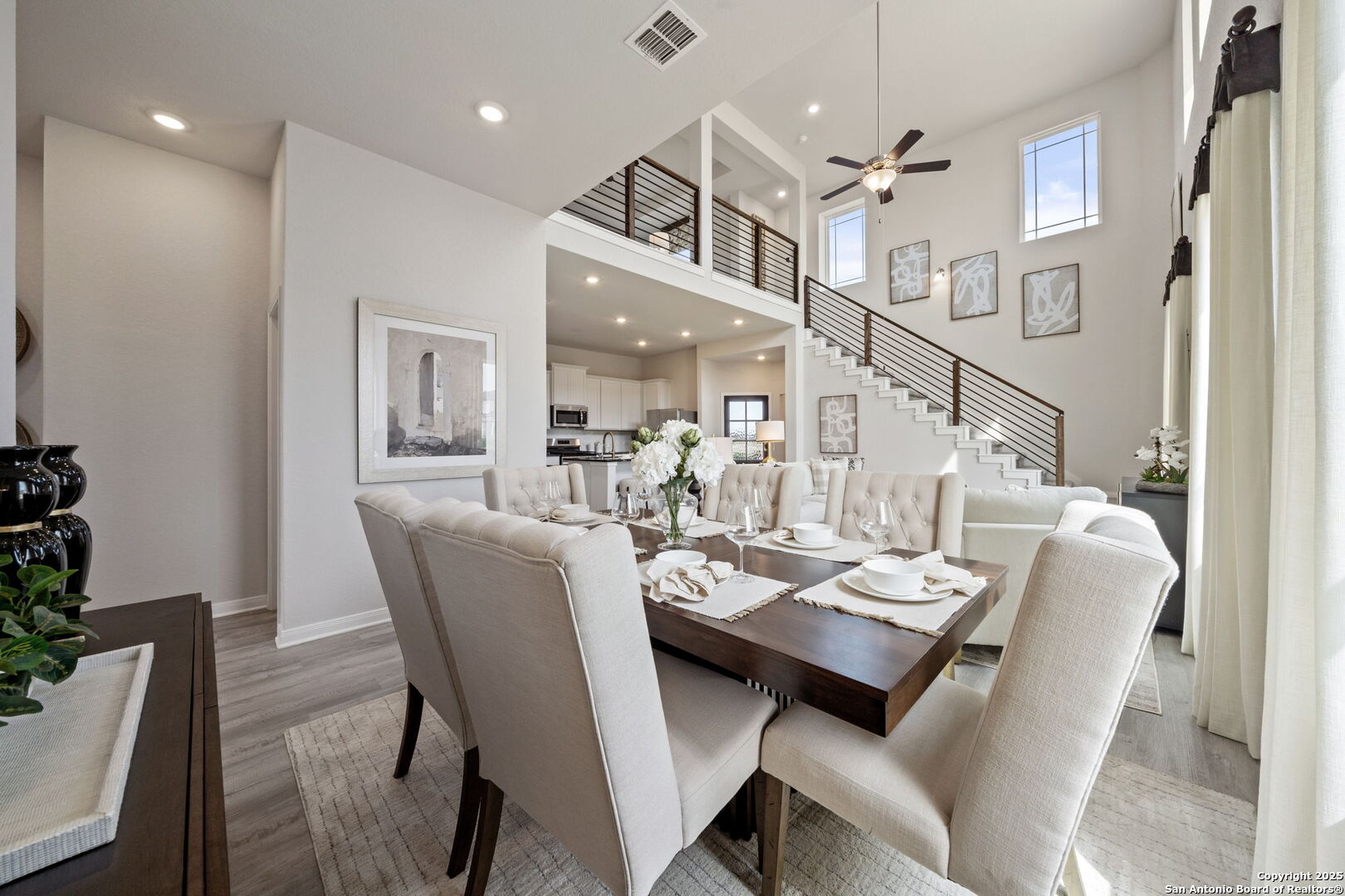 property viewer photo 37