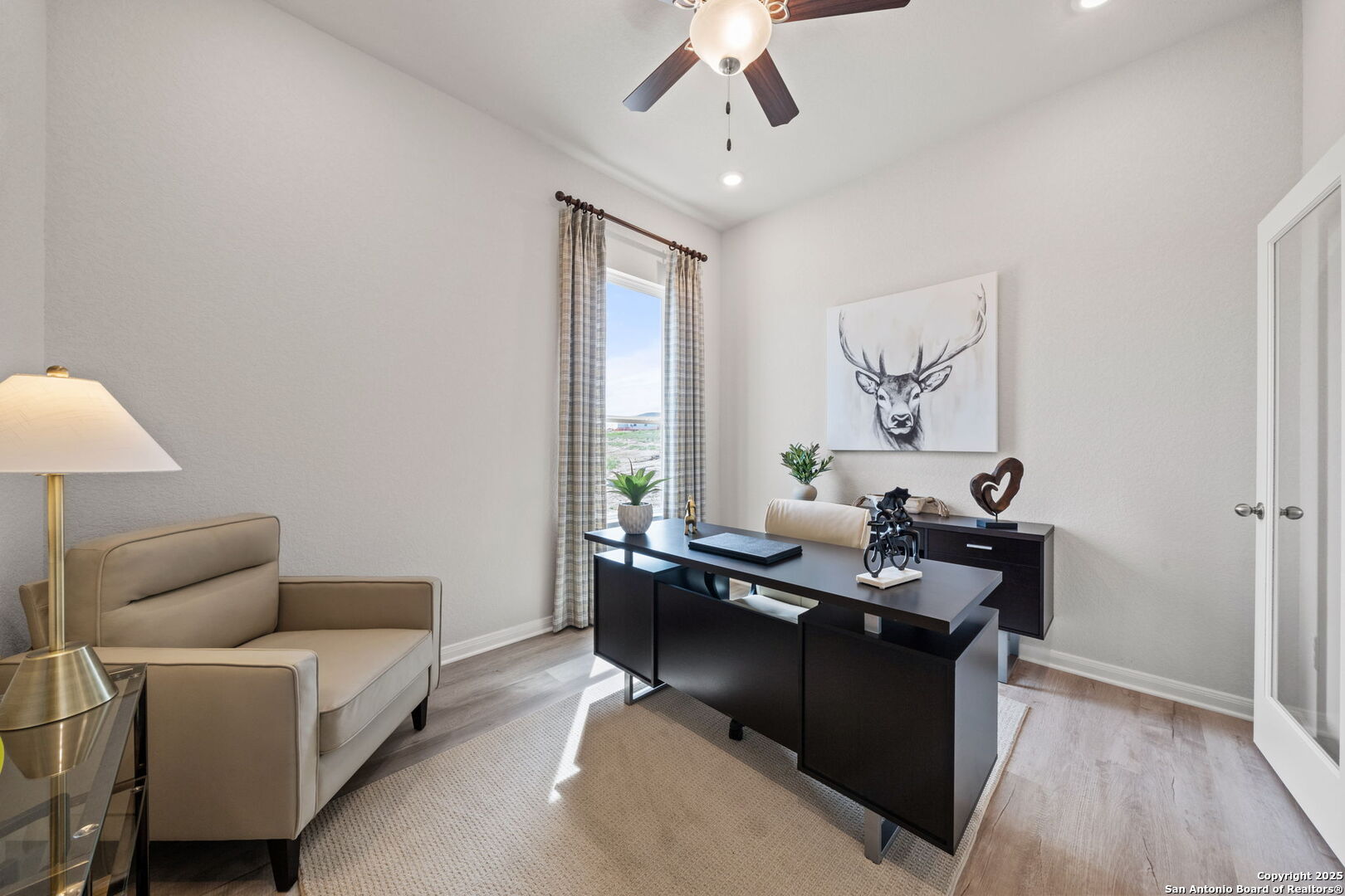 property viewer photo 40