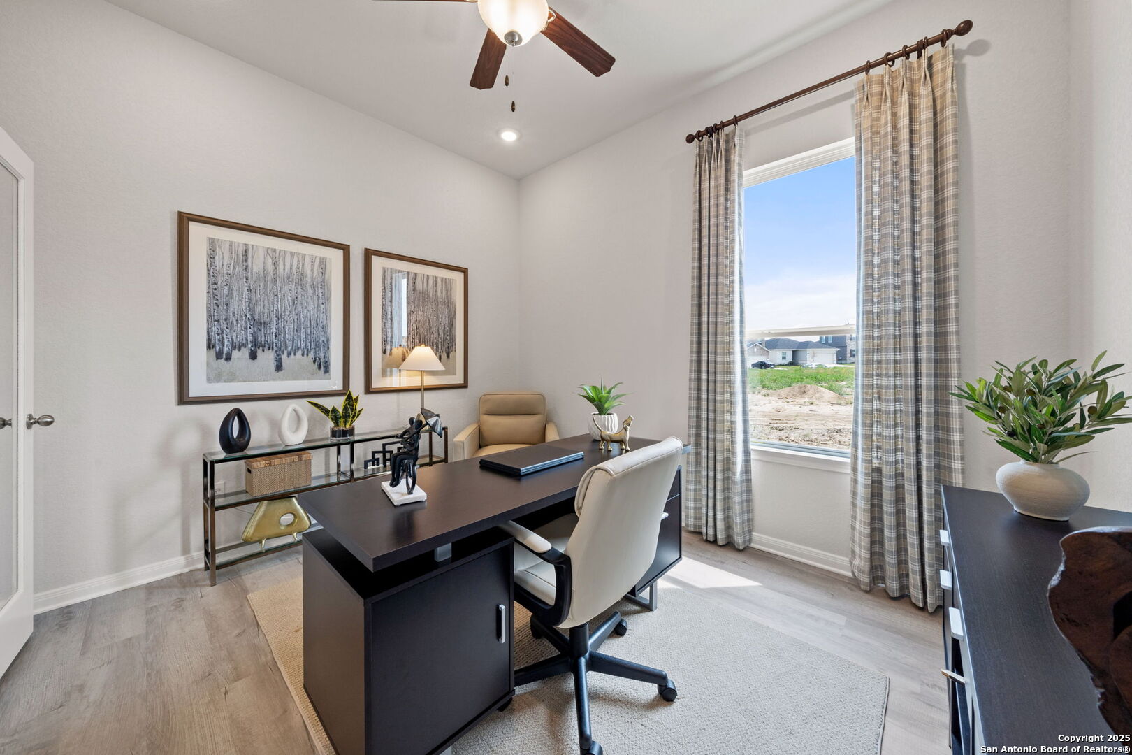 property viewer photo 41