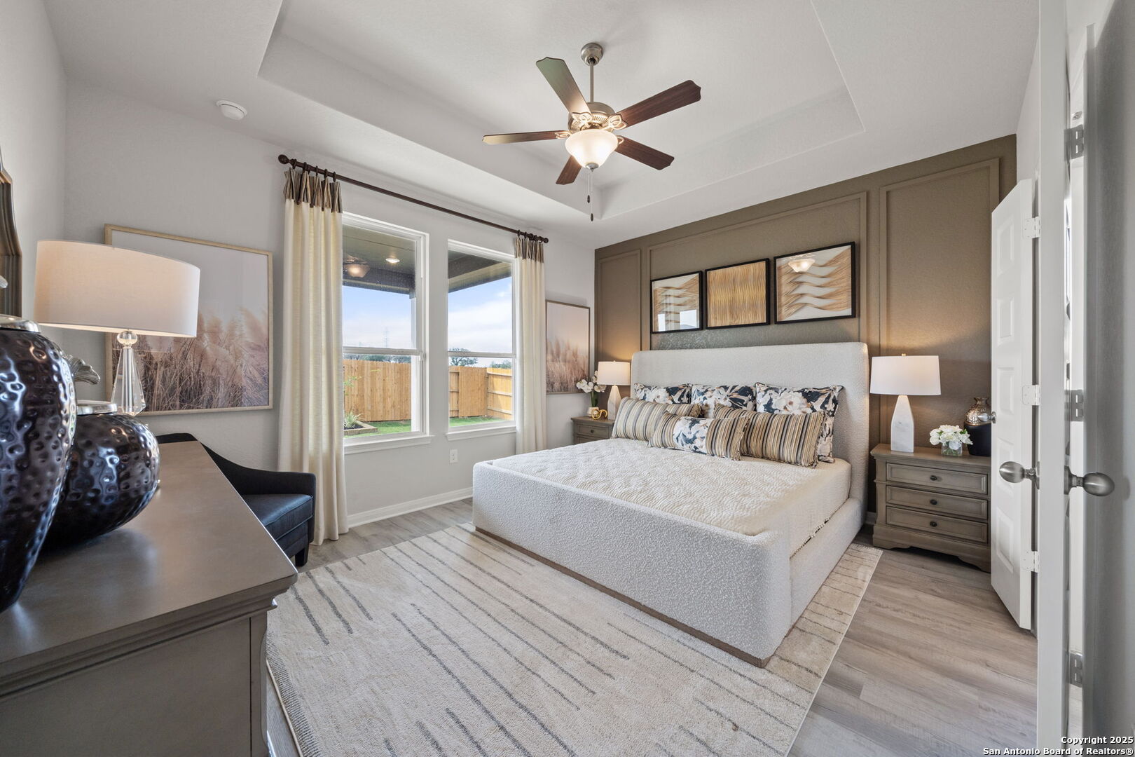 property viewer photo 46