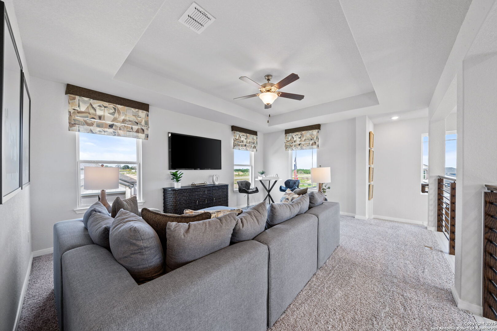 property viewer photo 9