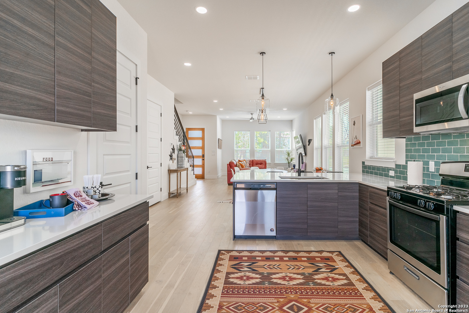 property viewer photo 17