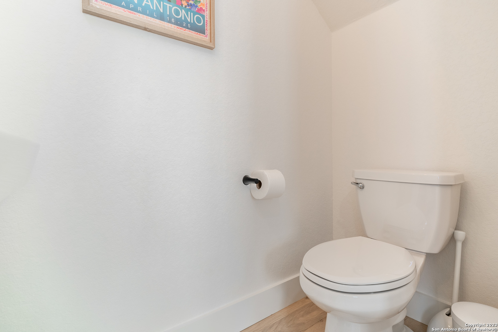 property viewer photo 18
