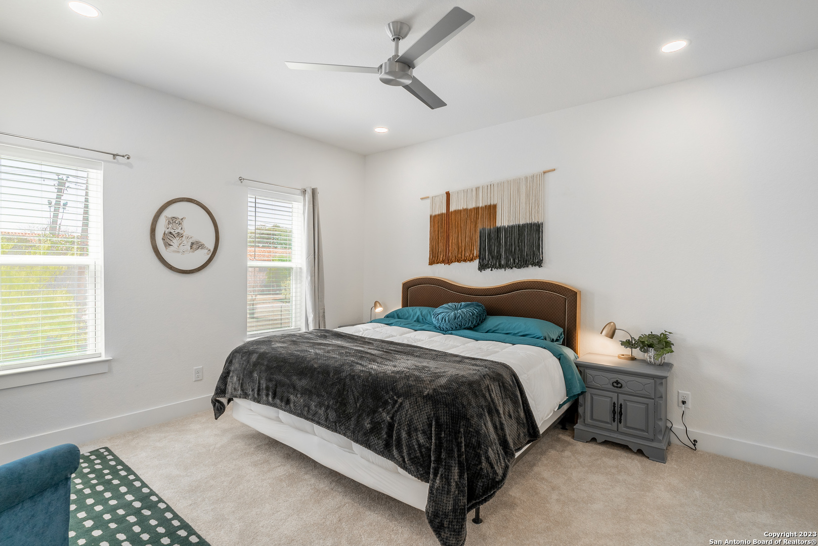 property viewer photo 20