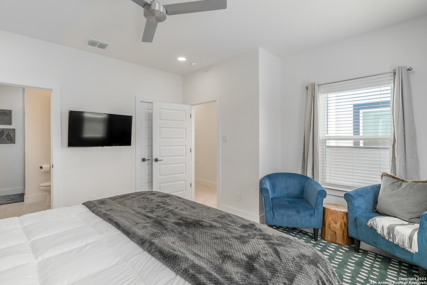 property viewer photo 22