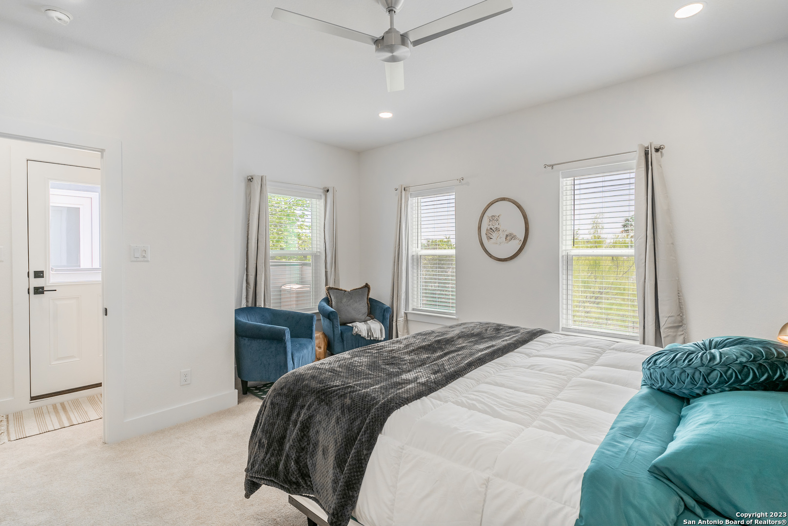 property viewer photo 23
