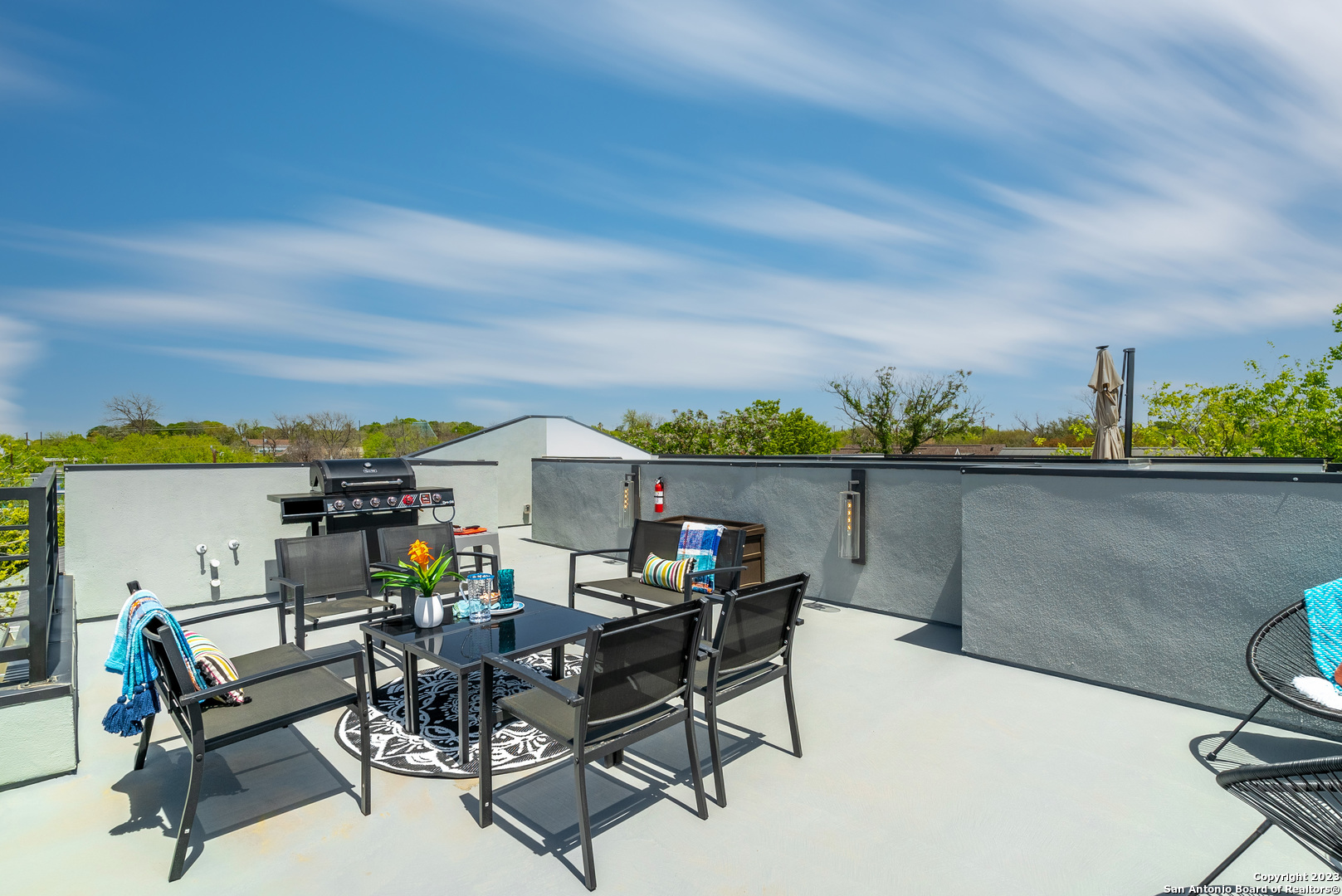 property viewer photo 40