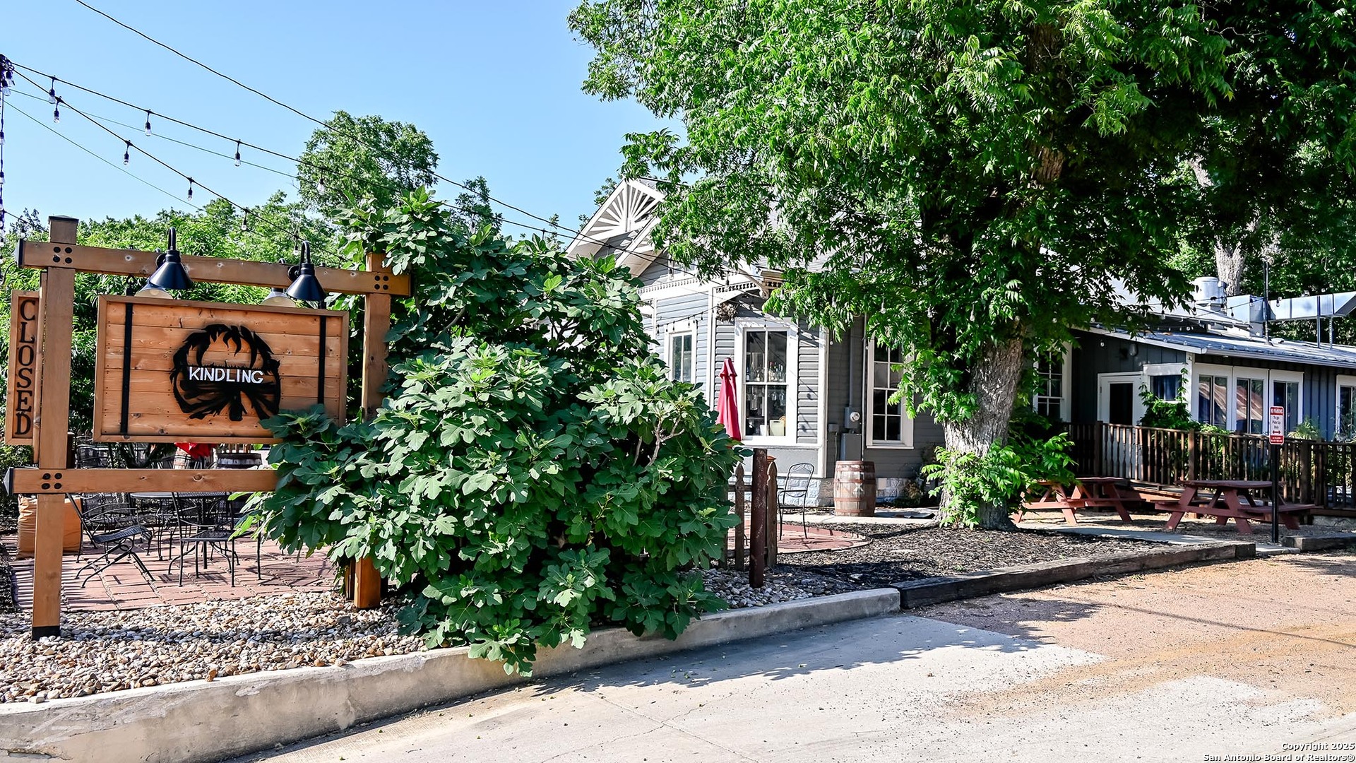 property viewer photo 14