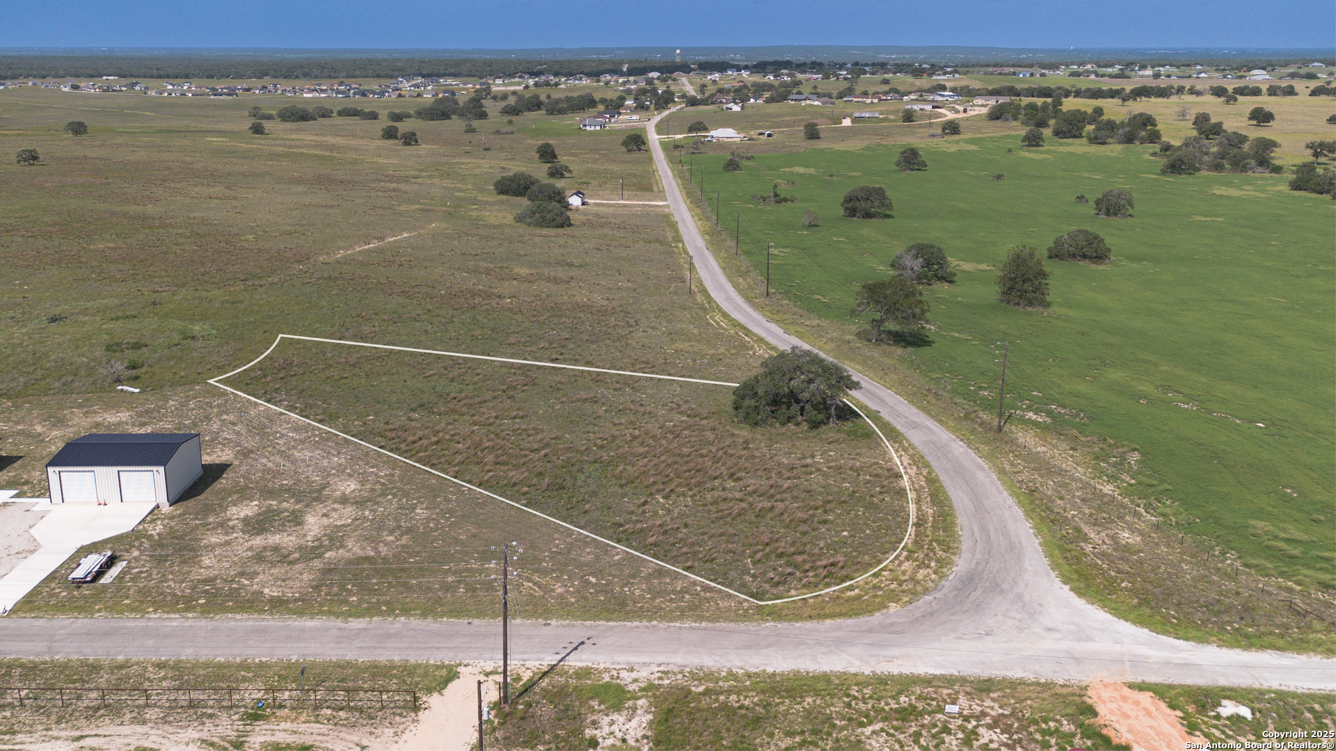 main property photo 13