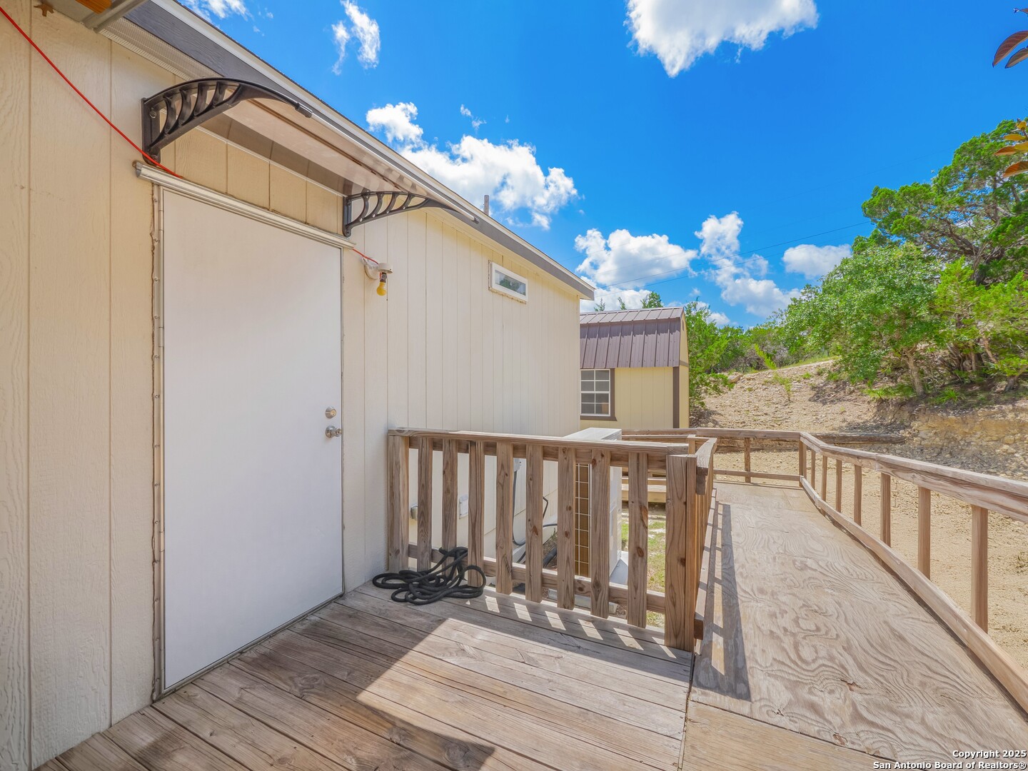 main property photo 22