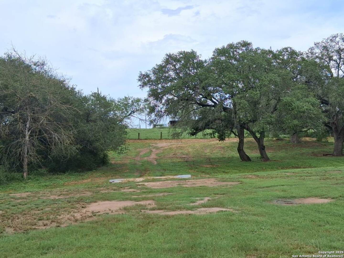 main property photo 6
