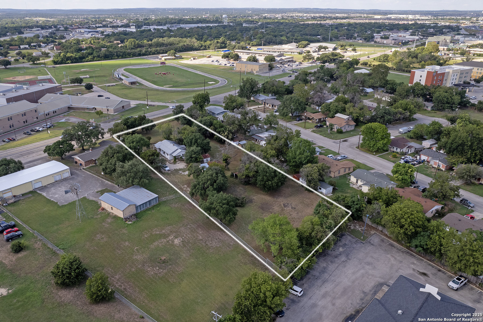 main property photo 38