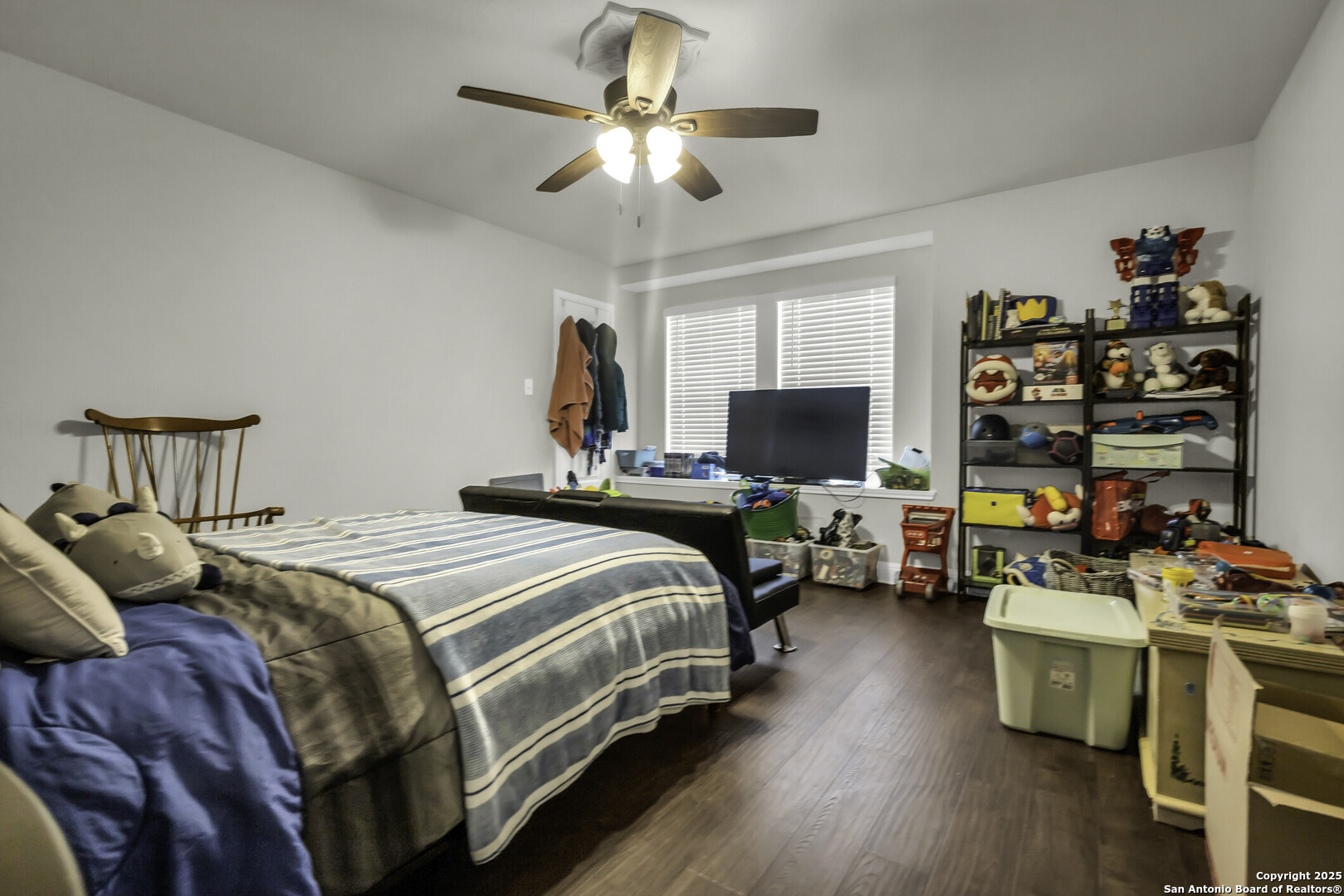 main property photo 31