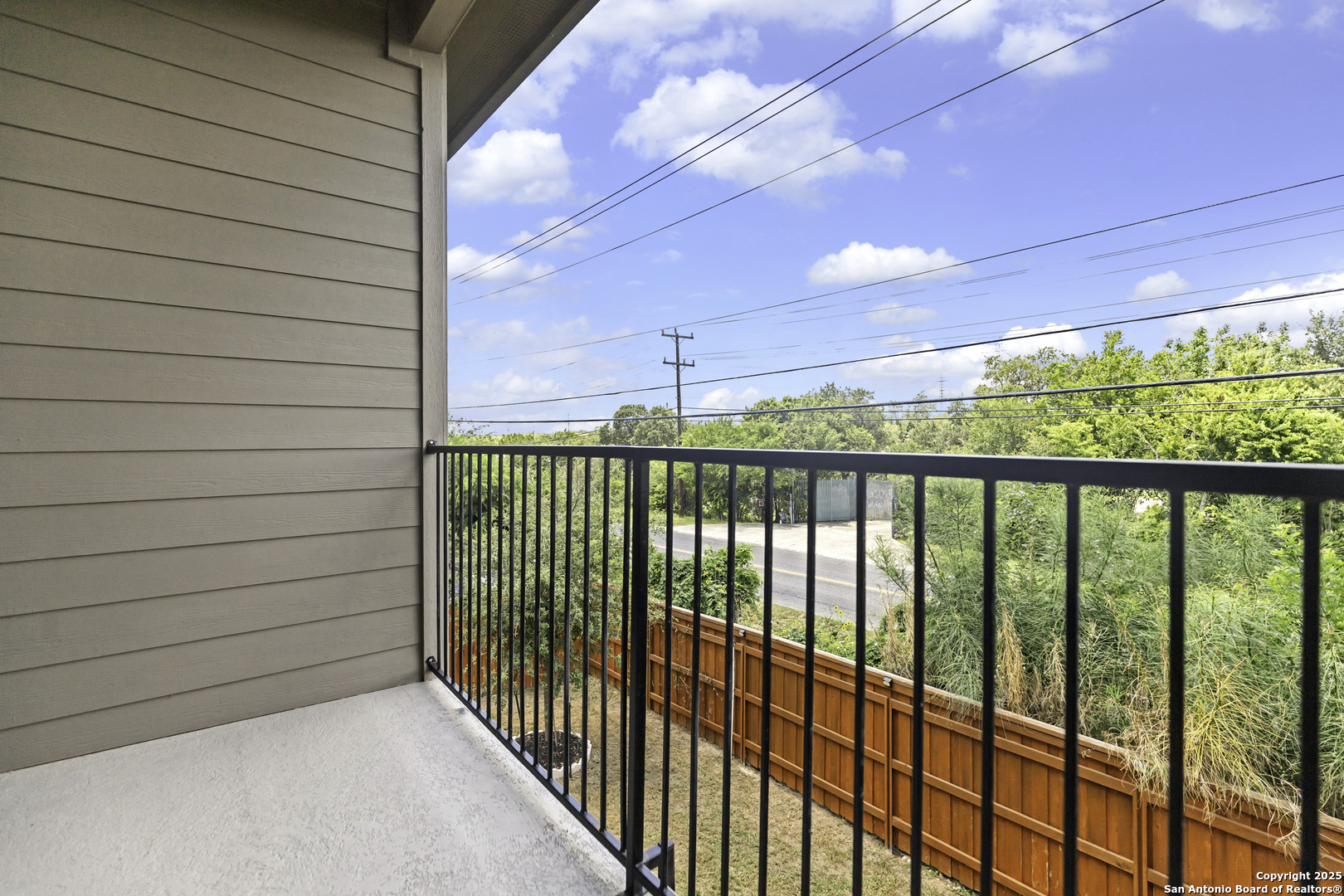 main property photo 20