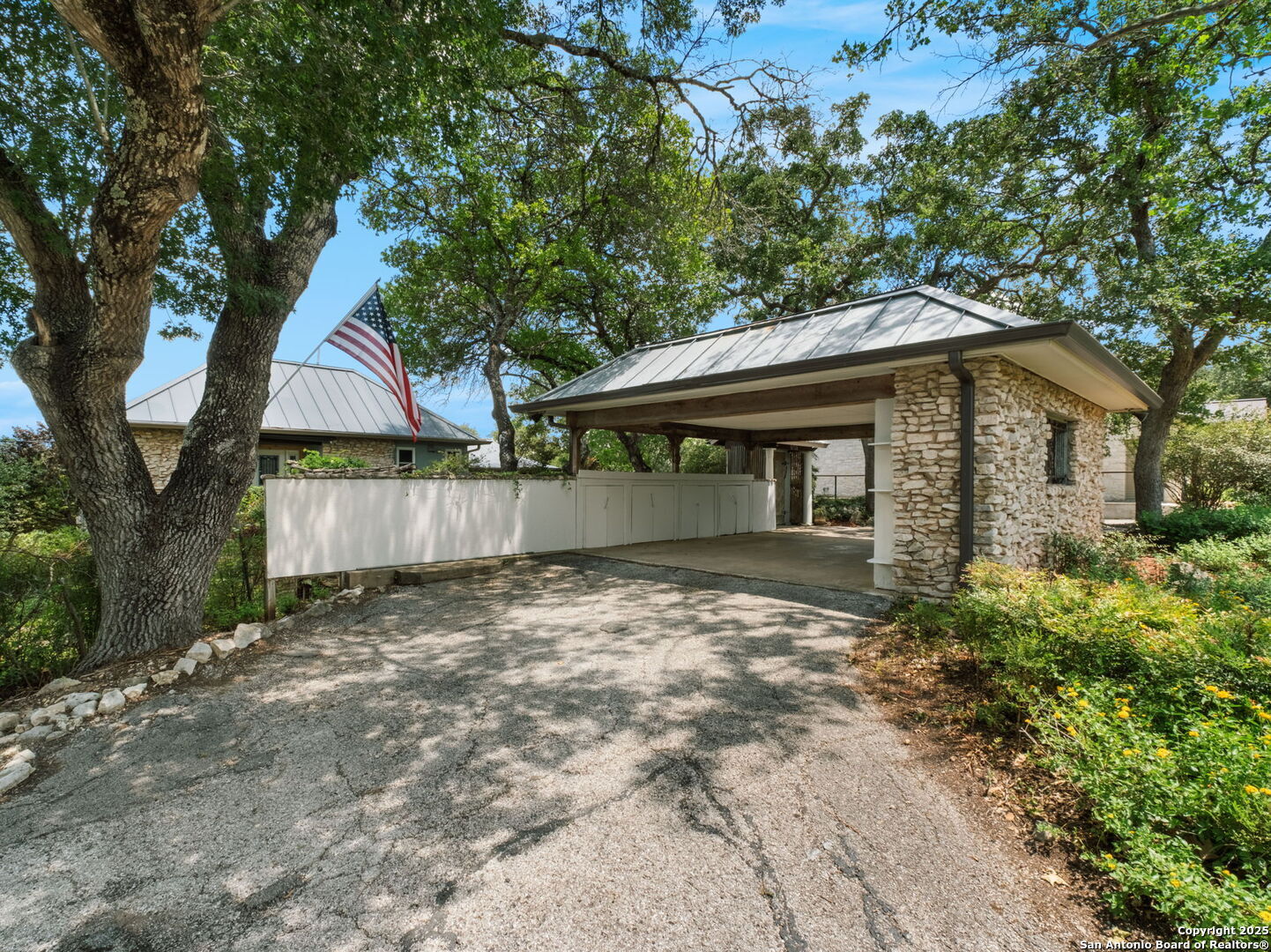 main property photo 43