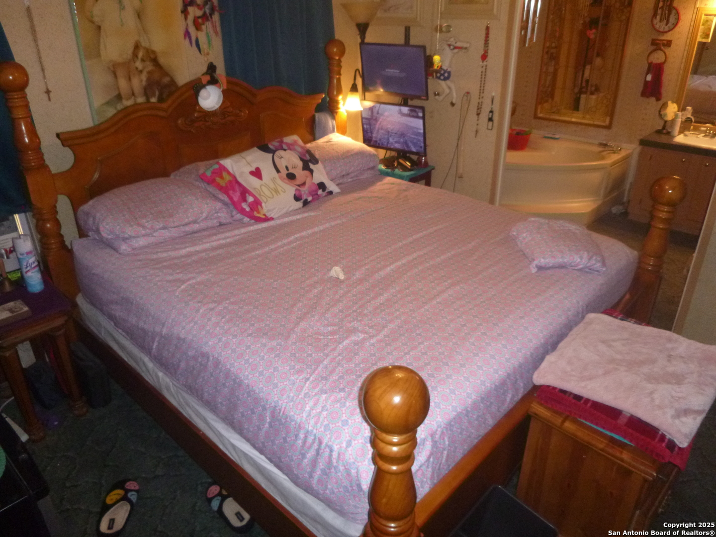 main property photo 13