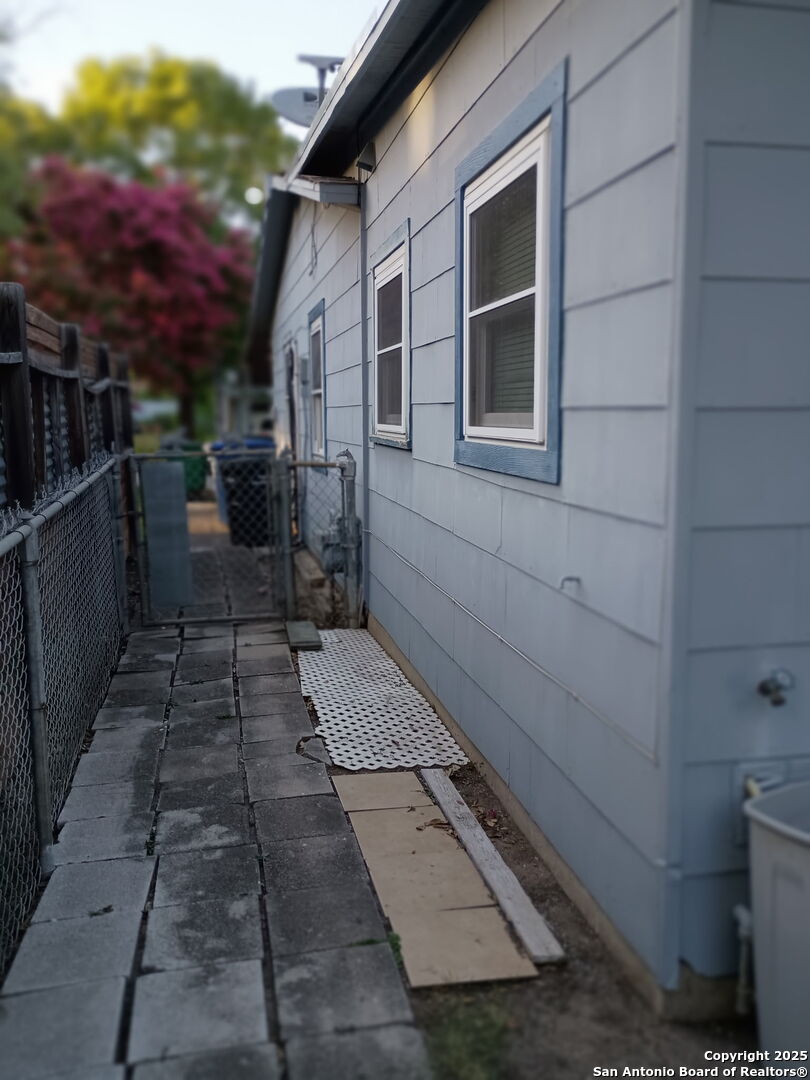 main property photo 21