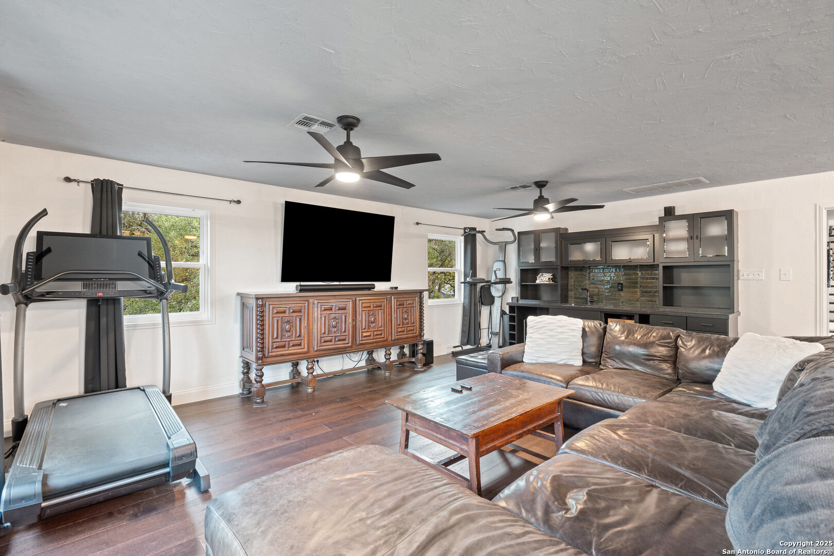 property viewer photo 14