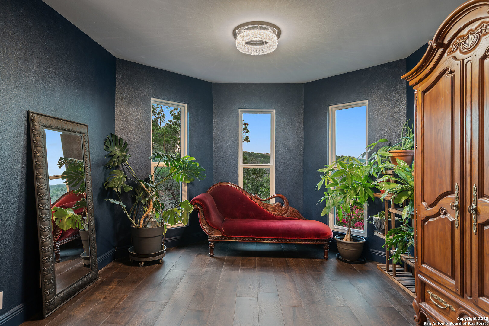 property viewer photo 16