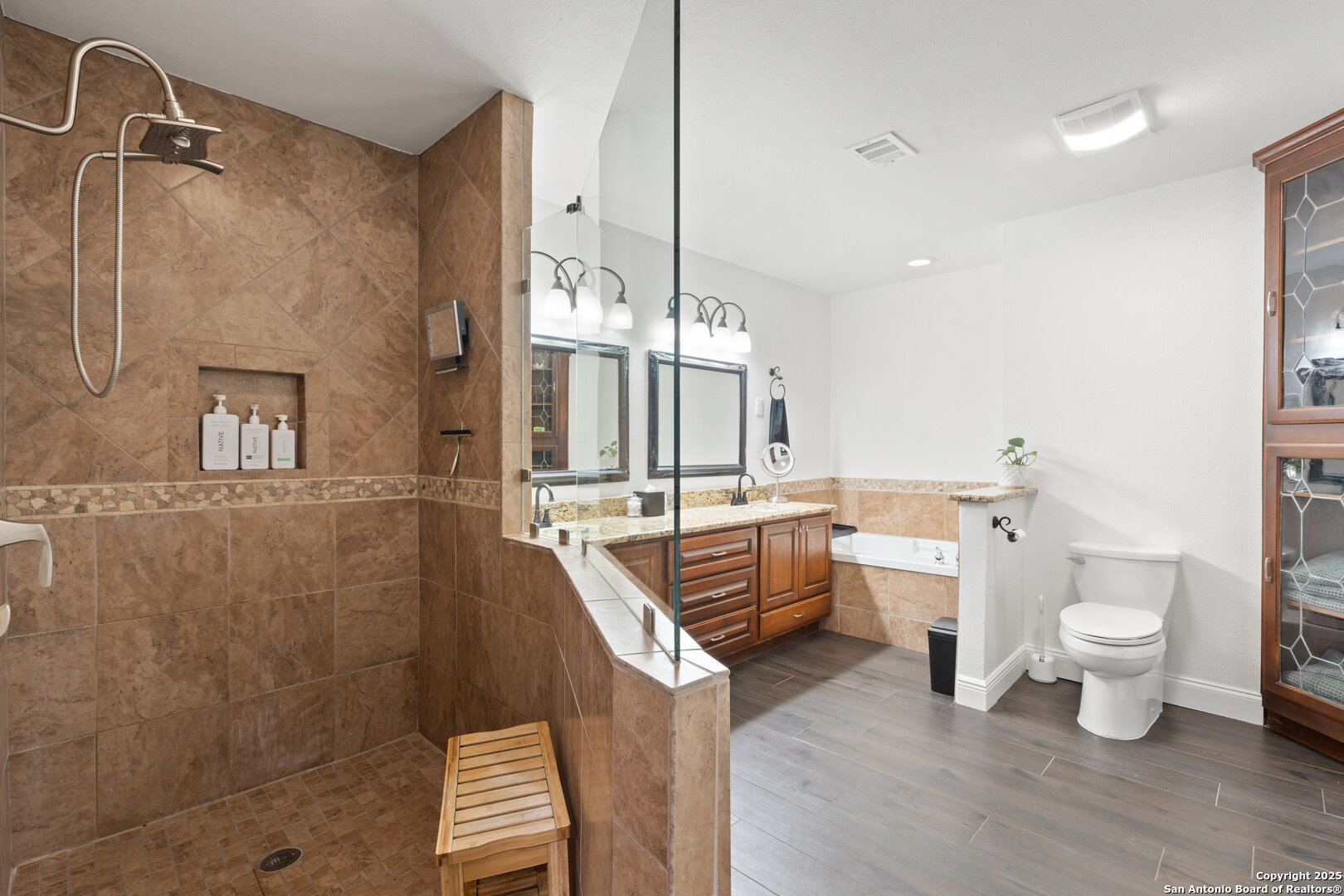 property viewer photo 20