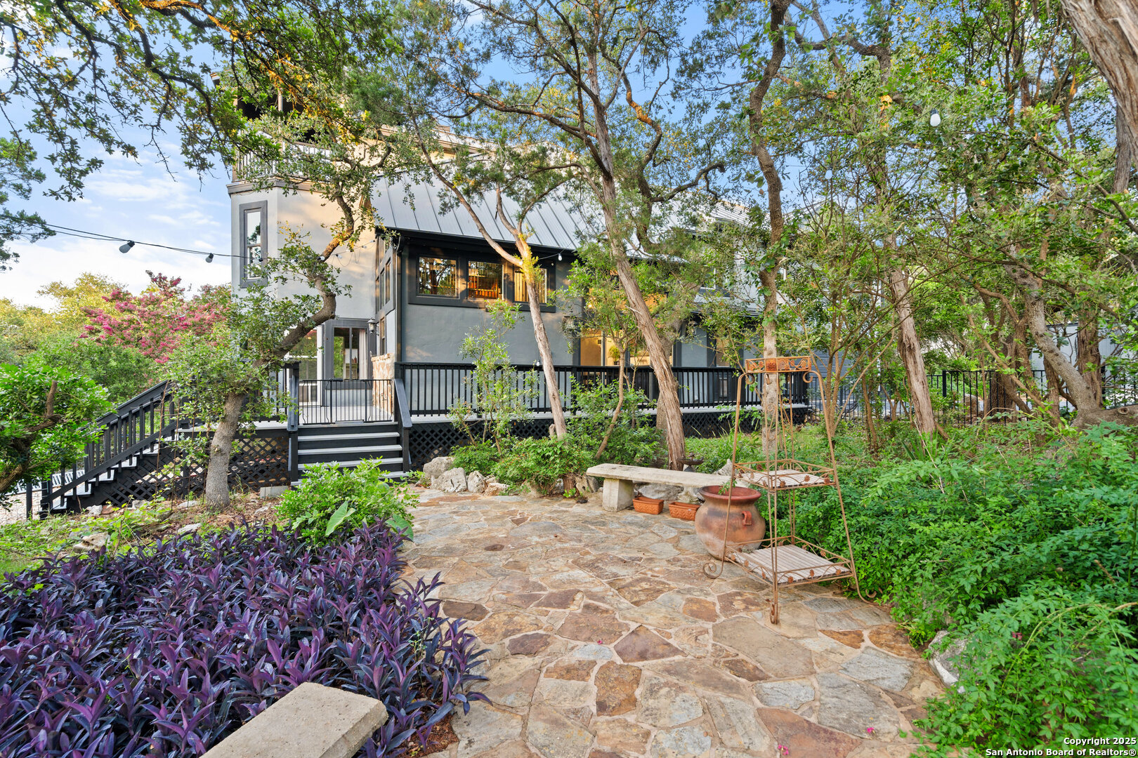 property viewer photo 31