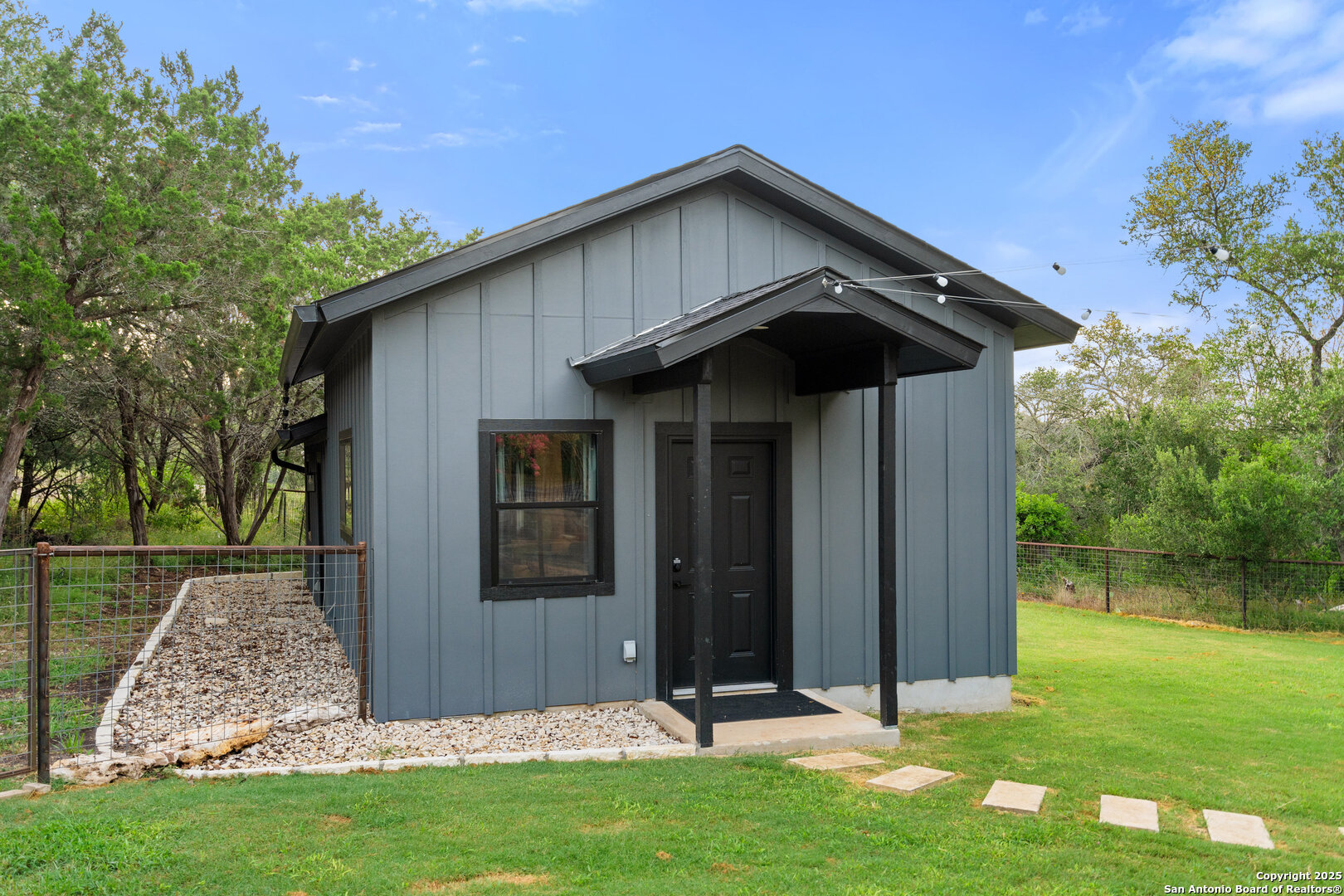 property viewer photo 32