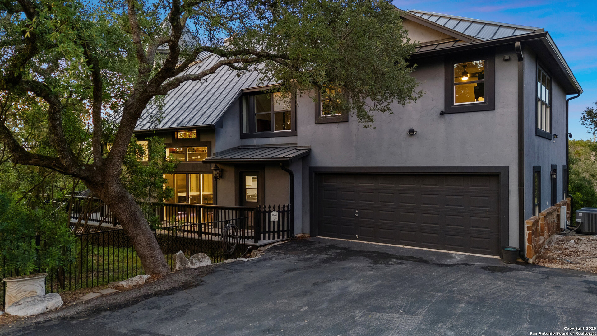 property viewer photo 44