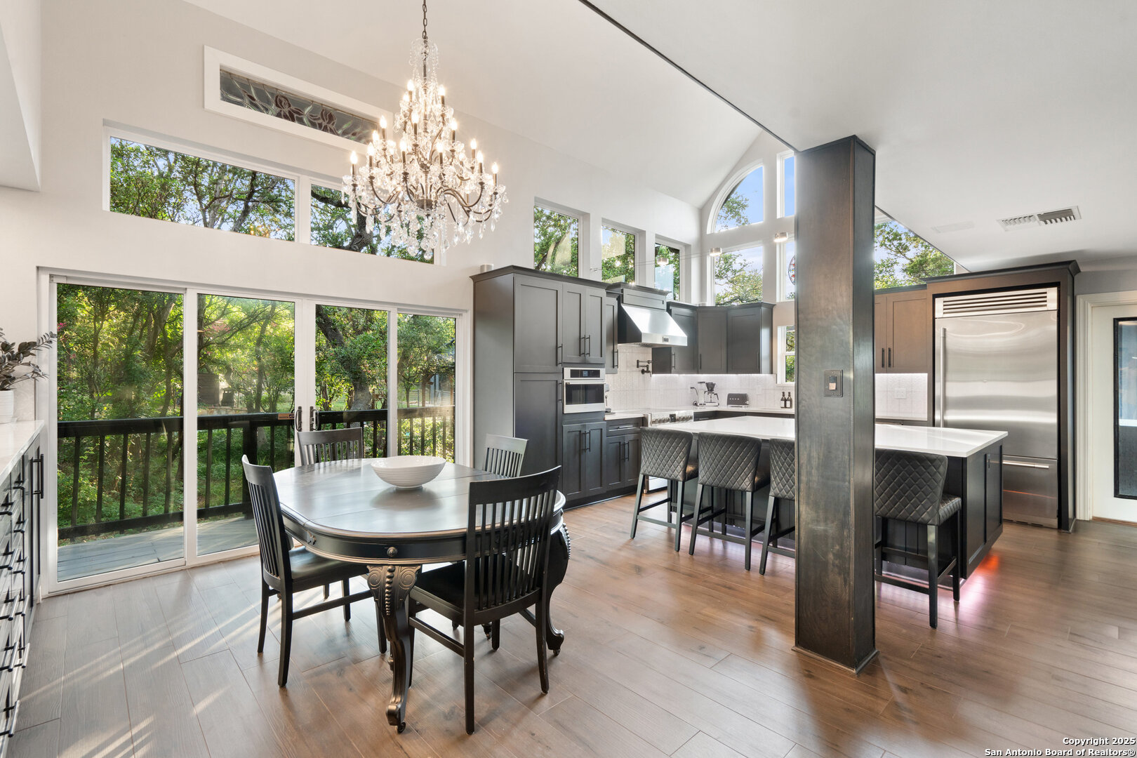 property viewer photo 8