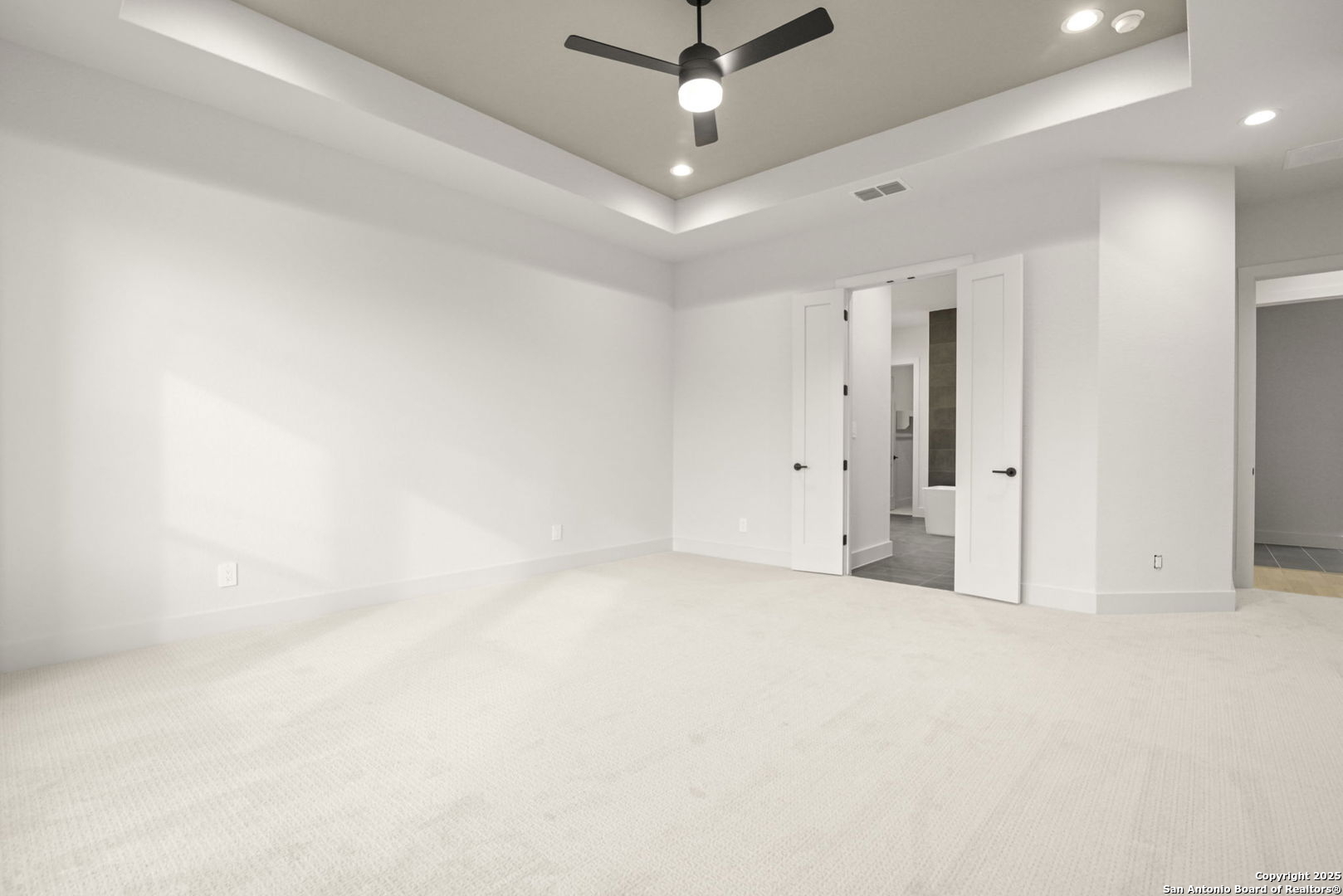 property viewer photo 15