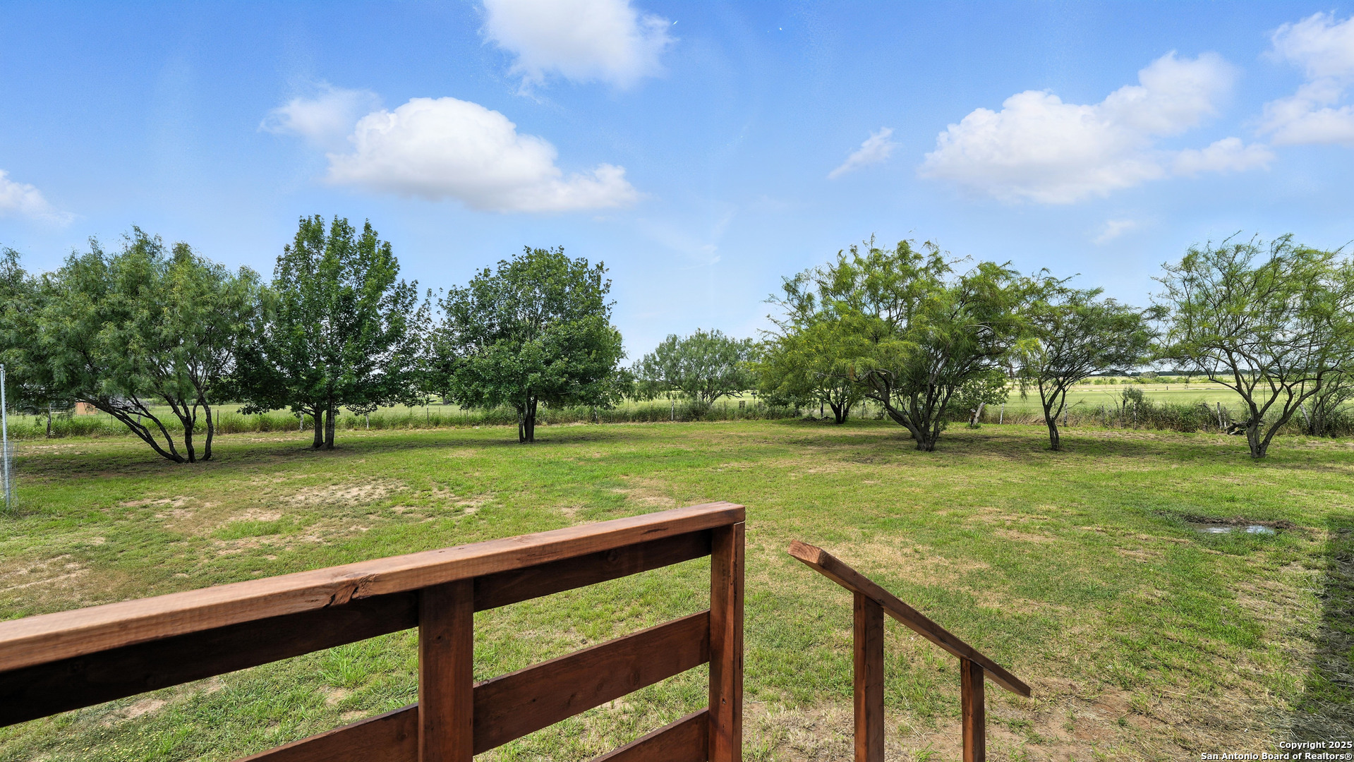 property viewer photo 1