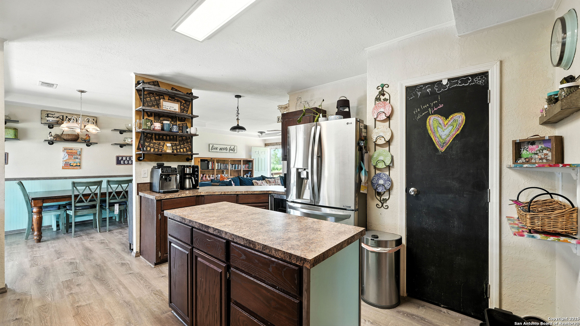 property viewer photo 11