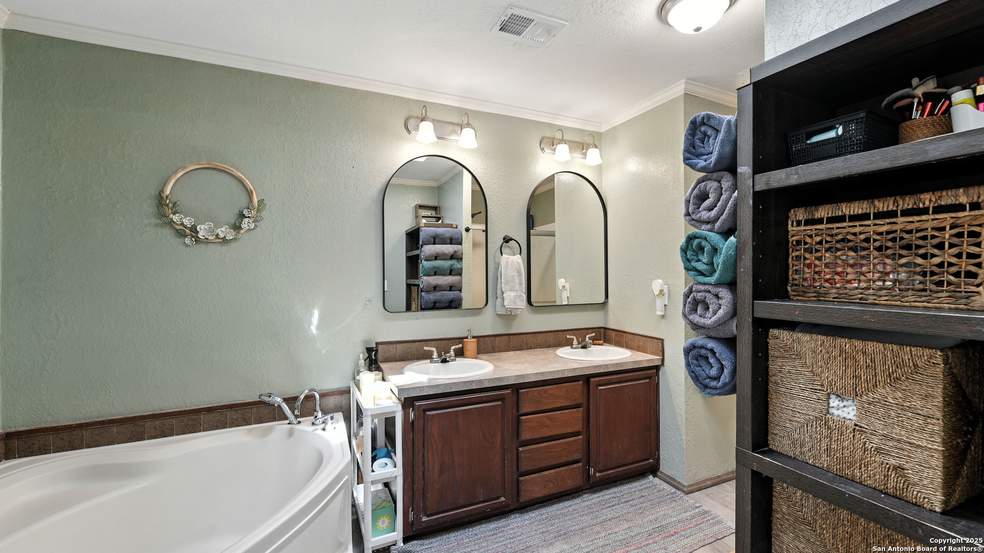 property viewer photo 19