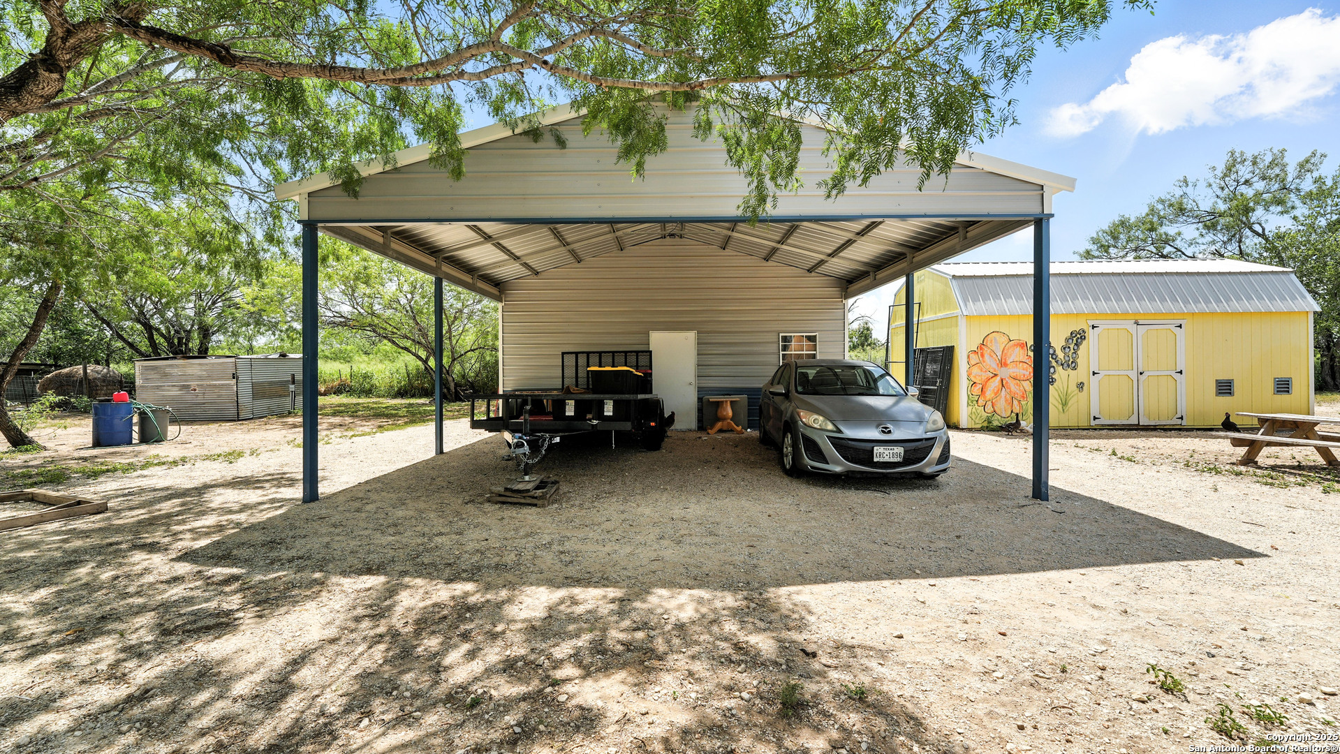 property viewer photo 27