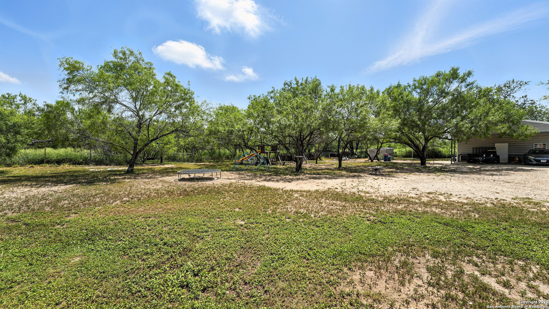 property viewer photo 28
