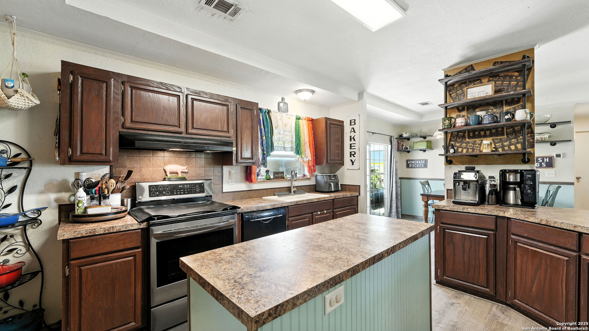property viewer photo 8