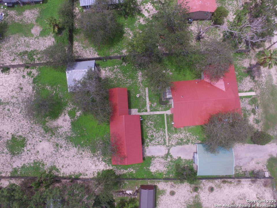 main property photo 45