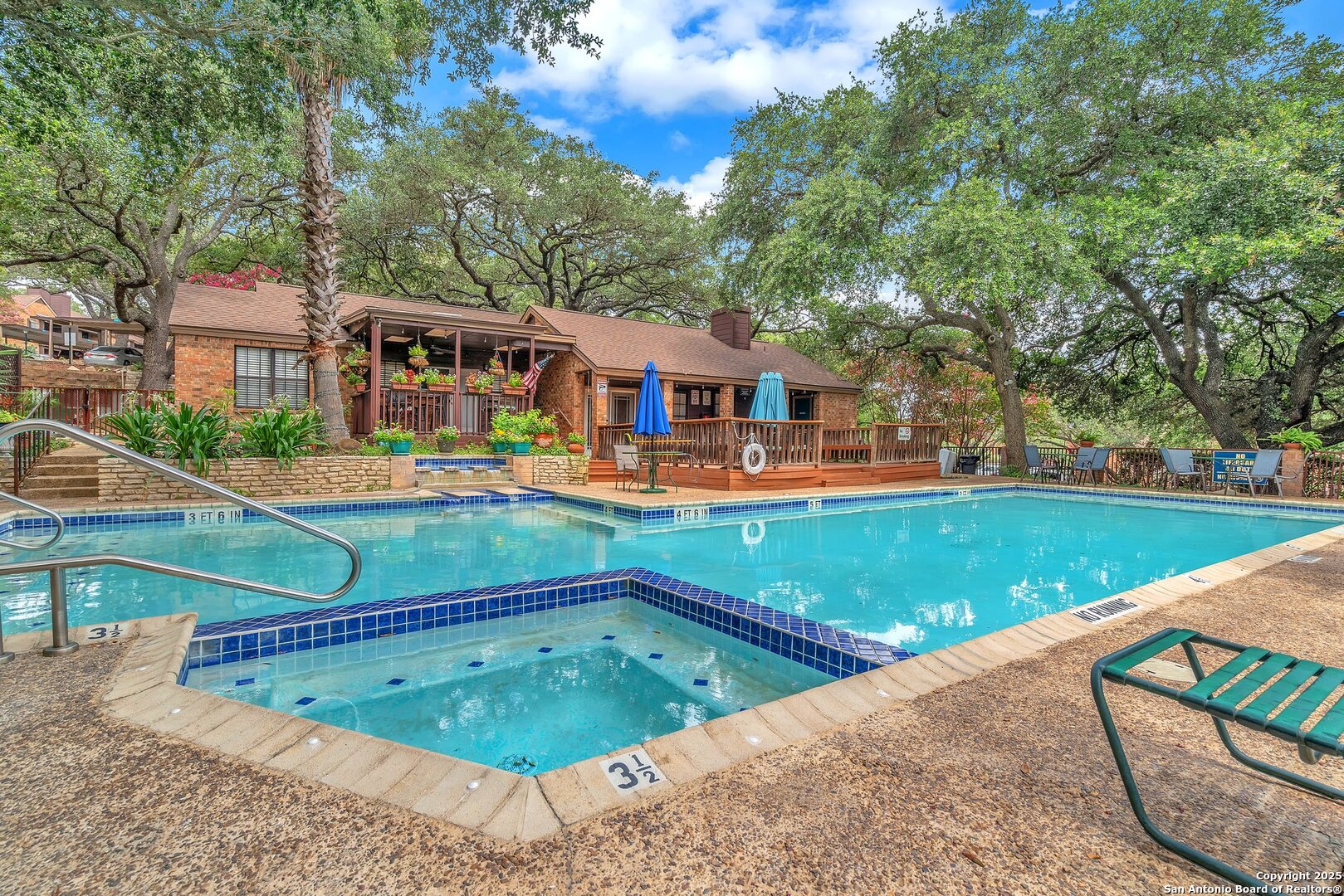 main property photo 39