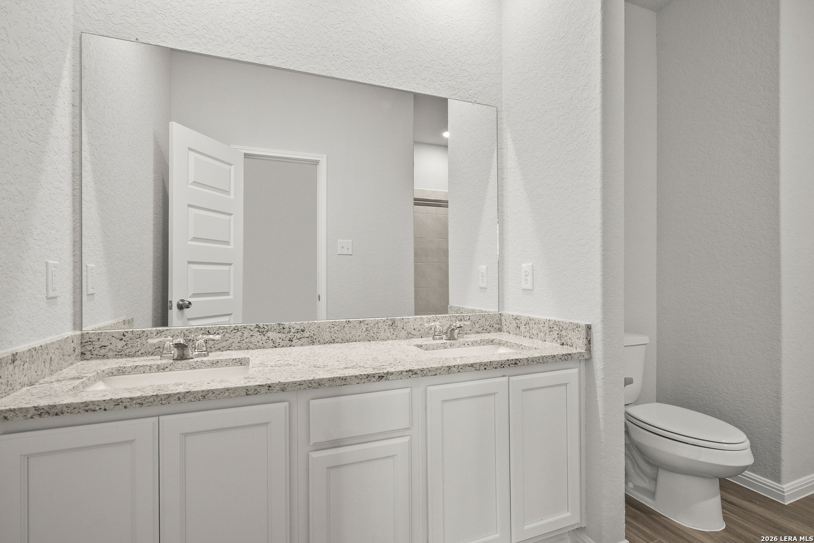 property viewer photo 21