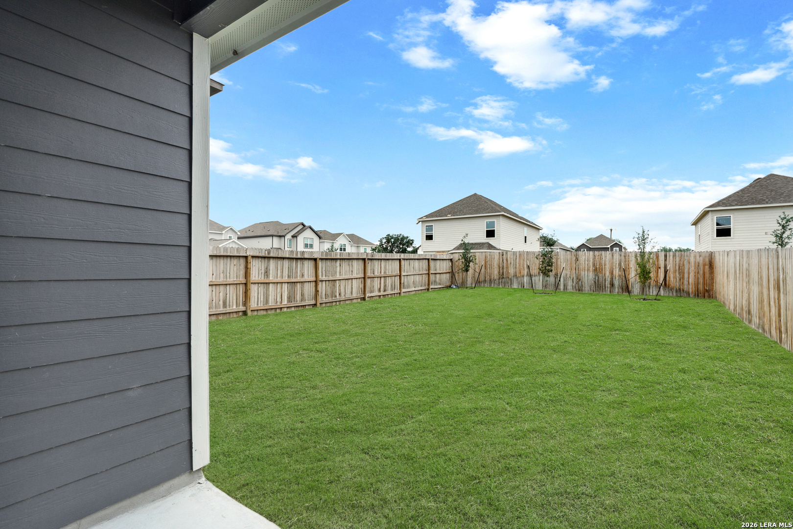 property viewer photo 23